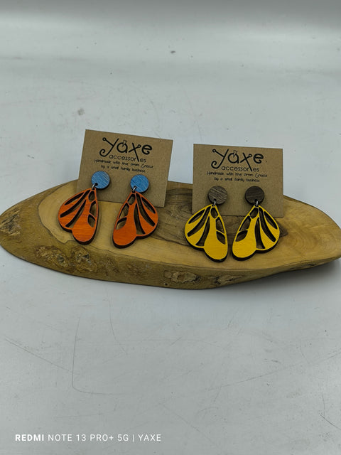 Butterfly earrings of real oak wood