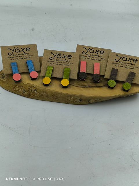 Εxclamation mark earrings of real oak wood