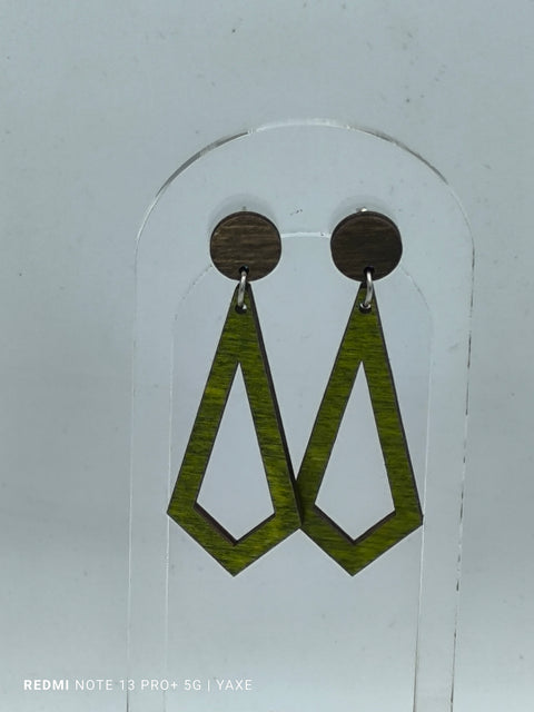 Empty rhombus earrings of real oak wood