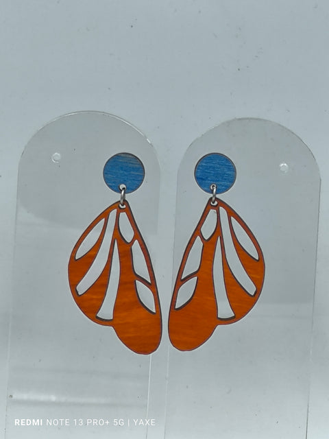 Butterfly earrings of real oak wood