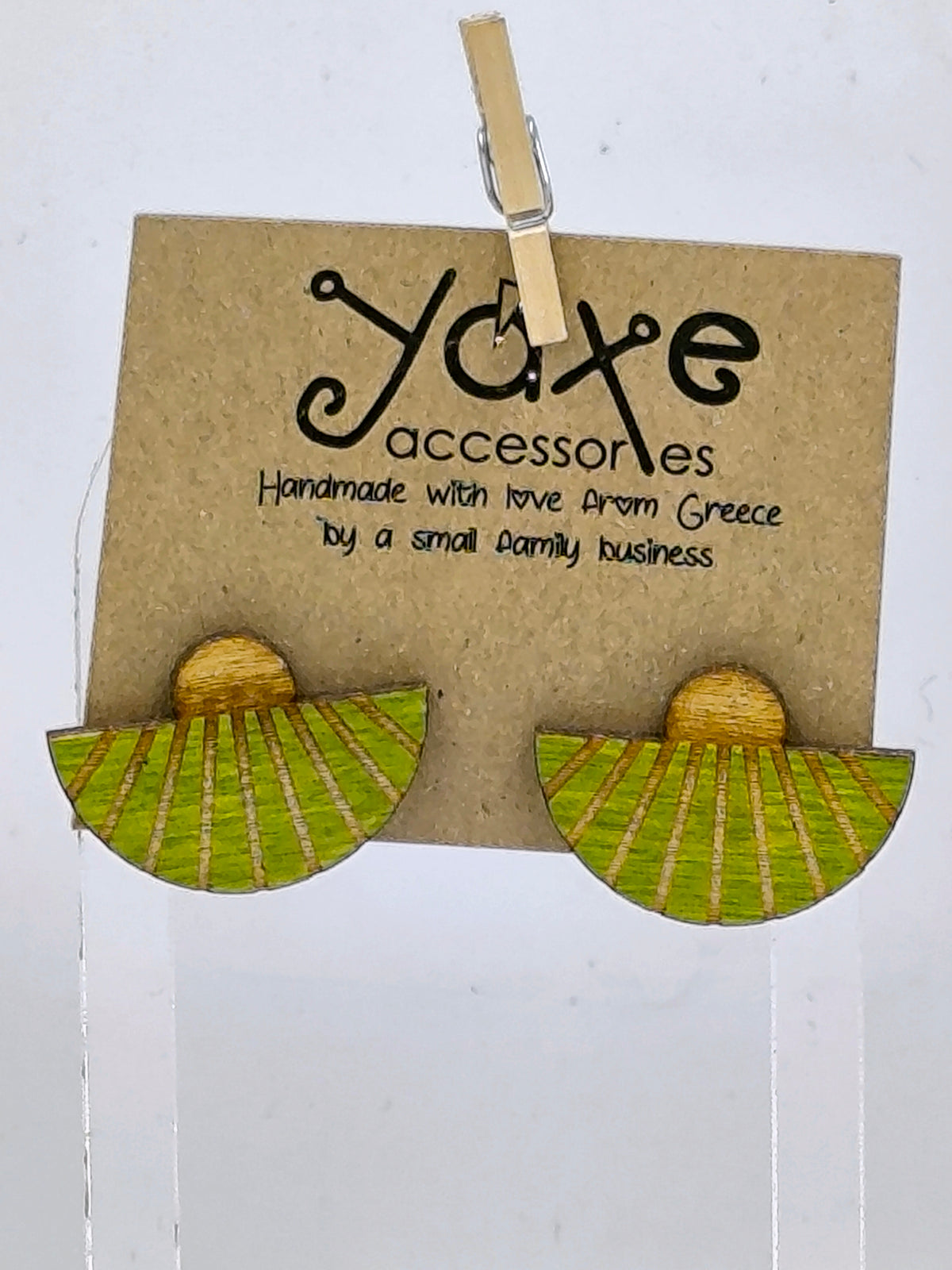 Theatre earrings of real oak wood Green