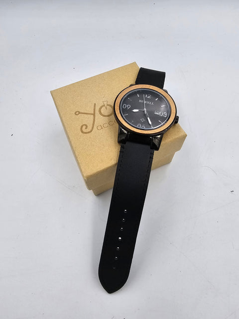 Men's maple case wooden watch with genuine leather strap