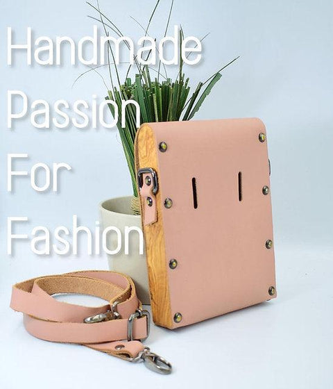 Pink belt bag from leather and wood