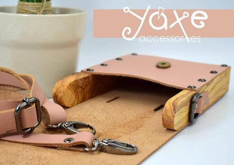 Pink belt bag from leather and wood