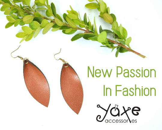 Leaf leather earrings