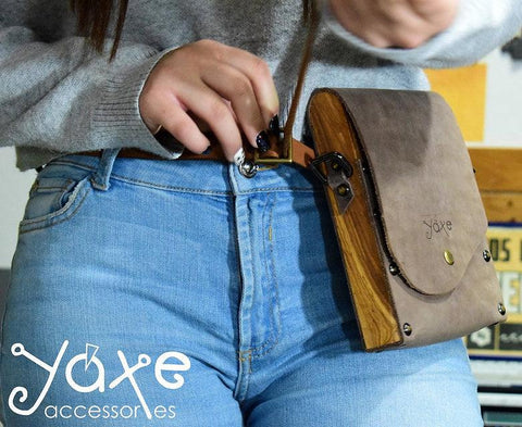 Mocha belt brown bag from leather and wood