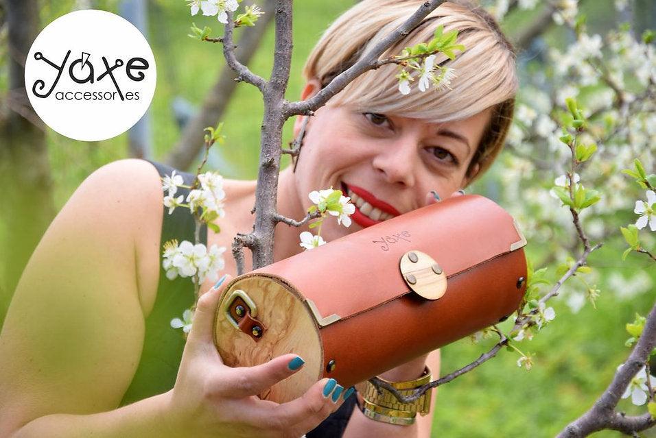 Tampa brown cylinder leather and wood women bag