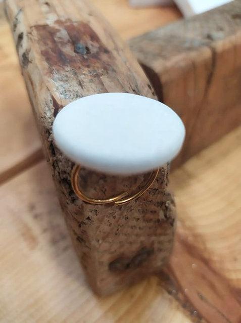 White marble round ring