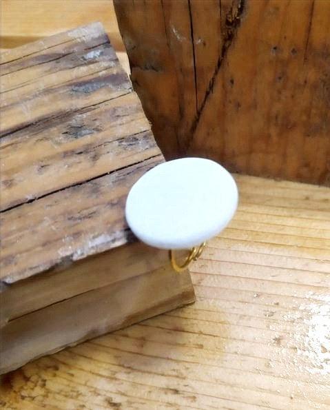 White marble round ring