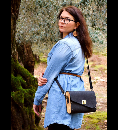 Black matt leather wood women bag nubuck
